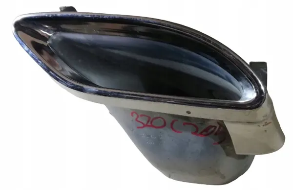 Mercedes C-Klasse 205 AMG Rechter Auspuffendtopf OEM 2054901027 image 2