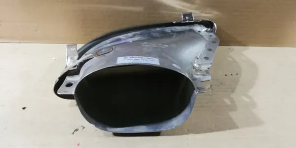 Mercedes C-Klasse 205 AMG Rechter Auspuffendtopf OEM 2054901027 image 5