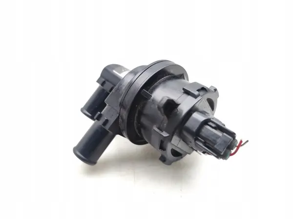 Pompe de circulation eau Toyota OEM 064100-1301 2.5 Hybride image 4