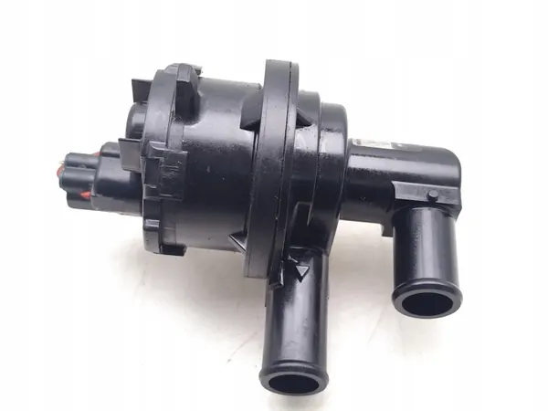 Pompe de circulation eau Toyota OEM 064100-1301 2.5 Hybride image 6