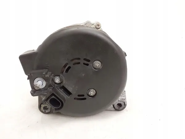 Porsche Cayenne 2019 Alternator image 4