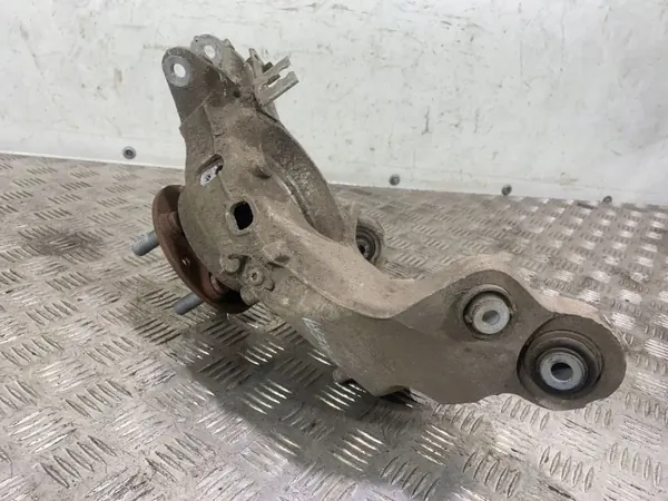 Jaguar F-Pace taka pyörän navan OEM FBZ19215 image 6