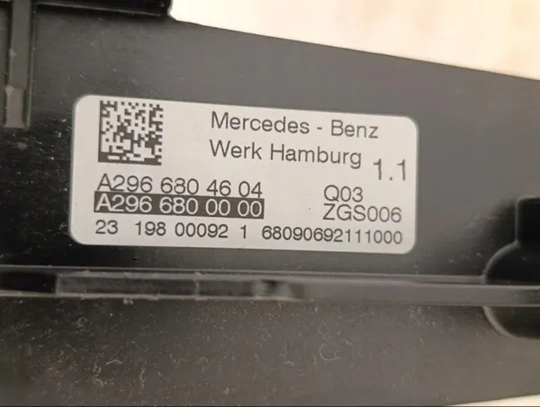 Support tableau de bord Mercedes-Benz EQS SUV OEM A2966804604 image 7