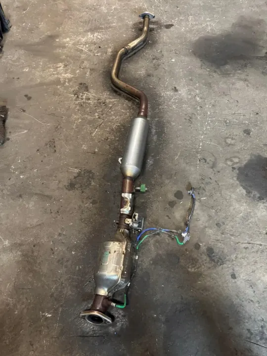 Midden Demper Mazda CX30 OEM 2.0 SkyActive 2019-2025 image 3