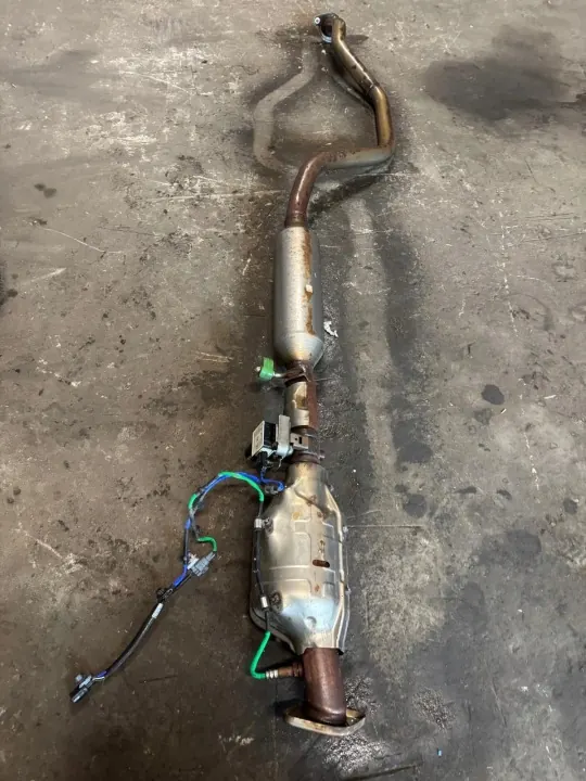Midden Demper Mazda CX30 OEM 2.0 SkyActive 2019-2025 image 8