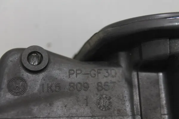 Bränsletanklock VW Jetta image 3