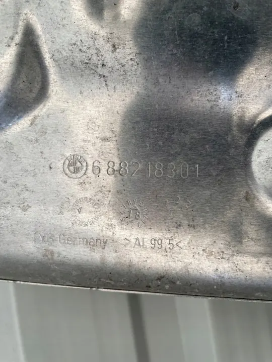 BMW X1 F48 Lenkgetriebeabdeckung OEM 6882183 image 3