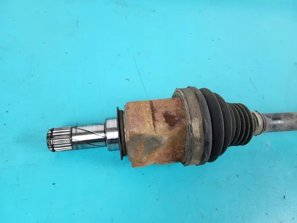 Semieje izquierdo Opel Corsa E OEM 13149830 image 3