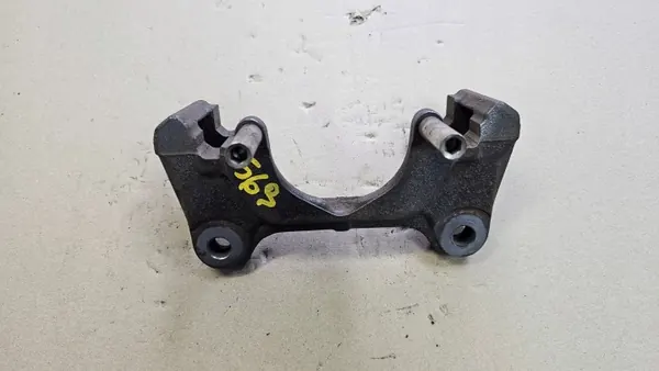 Soporte de pinza de freno delantero OEM 569 - Usado image 2