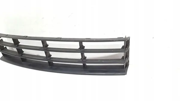 Bakre stötfångar ventilationsgaller Skoda Octavia Mk2 (1Z) 2009 image 3