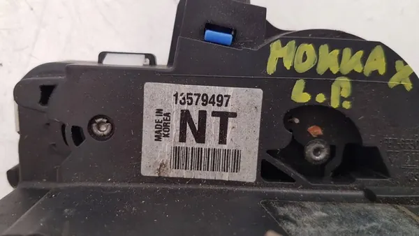 Vänster framdörrslås OPEL AMPERA 2014 13579497 image 4