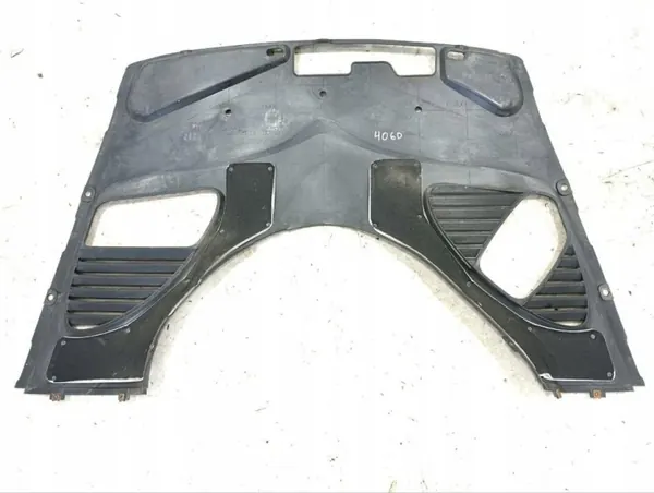 Yläpuolinen Moottorikansi OEM 067065000 Maserati Quattroporte image 3