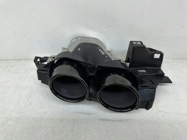 Pakoputken pää oikea Mercedes OEM A2364903601 Musta AMG image 2