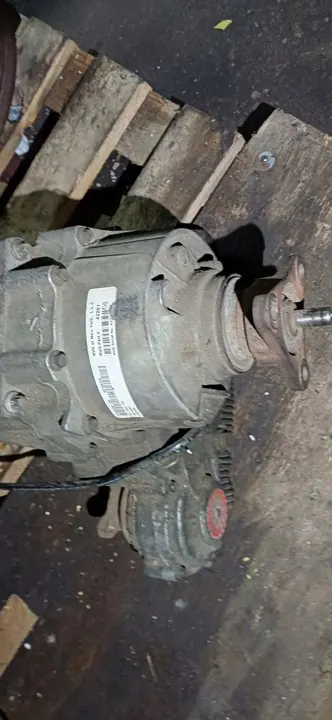 BMW E46 330xd 3.0D xdrive Manuaalivaihteisto Reducerilla OEM 1231456 image 10