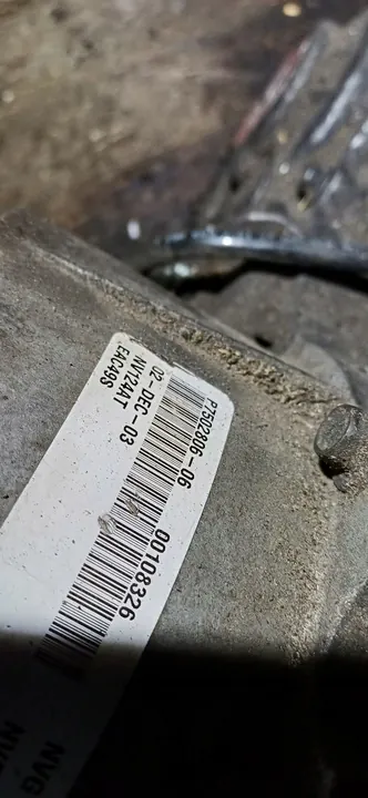 BMW E46 330xd 3.0D xdrive Manuaalivaihteisto Reducerilla OEM 1231456 image 4