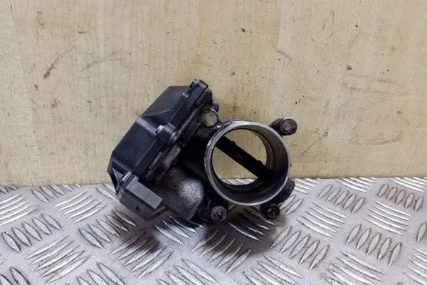 Carburador AUDI Q5 2.0L diesel 2009 image 5