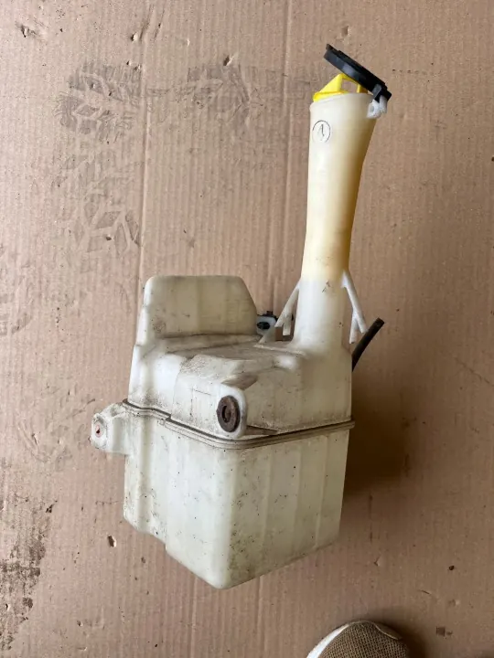 Scheibenwaschbehälter Toyota OE OEM Corolla XII 2001-2004 image 3