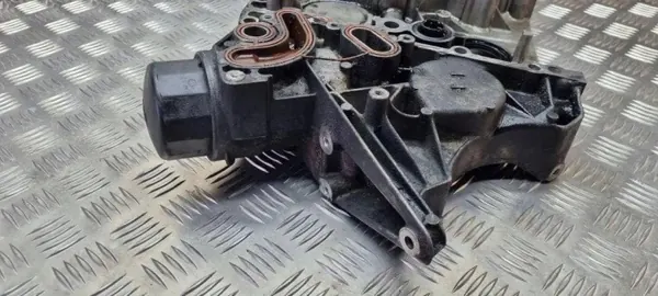 Jakoketjun kansi OEM R6460150602 Mercedes-Benzille image 8