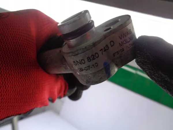 VW Tiguan AC-putket 2.0 TDI 4x4 2010 image 4