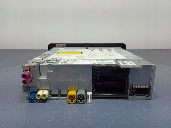 Audi MMI MIB2 Navigationsläsare OEM 8W0035044C image 3