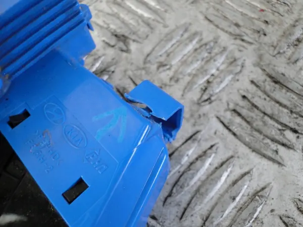 Kia OE 81320-F1200 cerradura de puerta P image 5