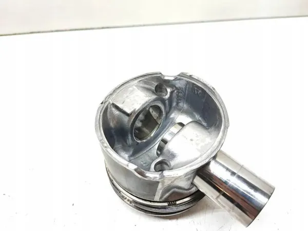 Pistón usado OEM 86L78 para Toyota 2.2 D4D image 3