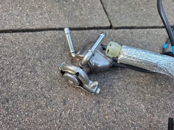 Injecteur AdBlue FORD KUGA MK3 FOCUS MK4 J1G1-5J281-AB image 4