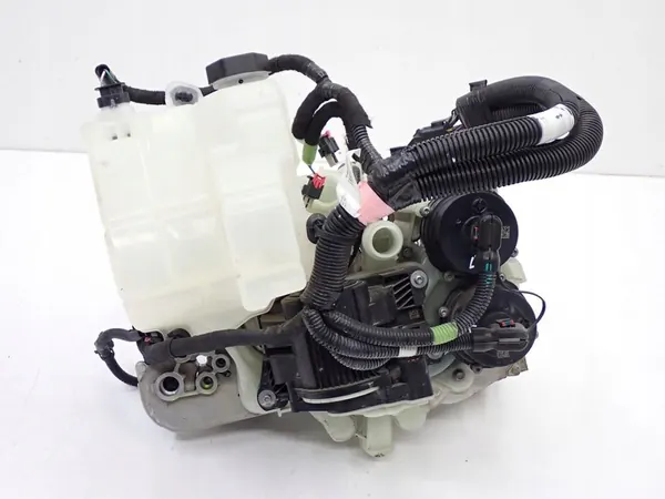 Pompe à chaleur climatisation Tesla Model Y 3D3 3D7 image 2