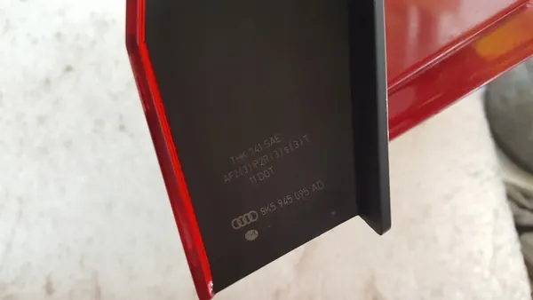 Luz trasera izquierda LED Audi A4 B8 Sedan OEM 8K5945095AD image 9