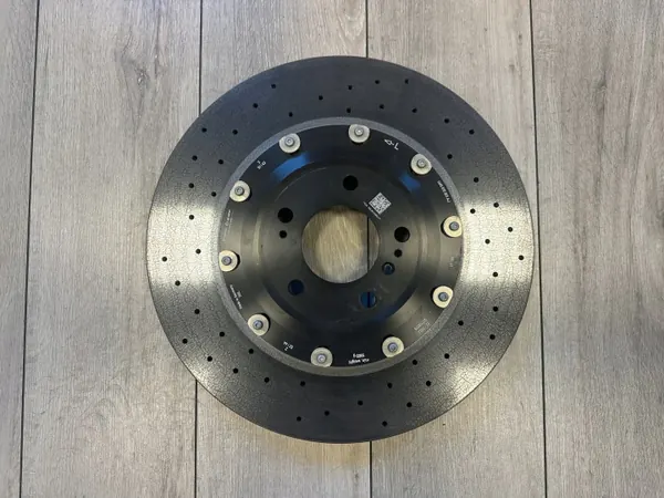 Lamborghini Urus linke hintere Keramik-Bremsscheibe OEM 4M0615601AJ image 2