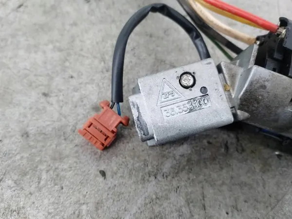 Familiar Peugeot 307 1.6 usado OEM 36353100 image 5