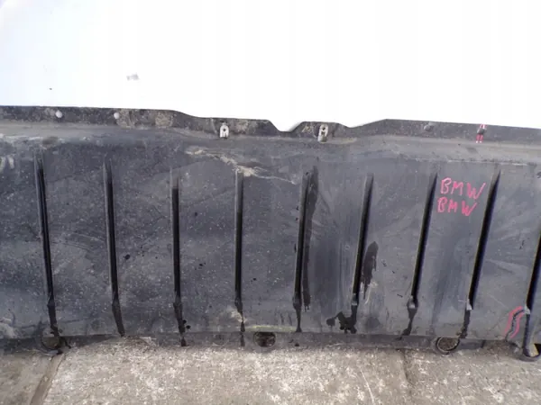 Takapuskurin kansilevy OEM 9450505 BMW X1 IX1 U11 image 3