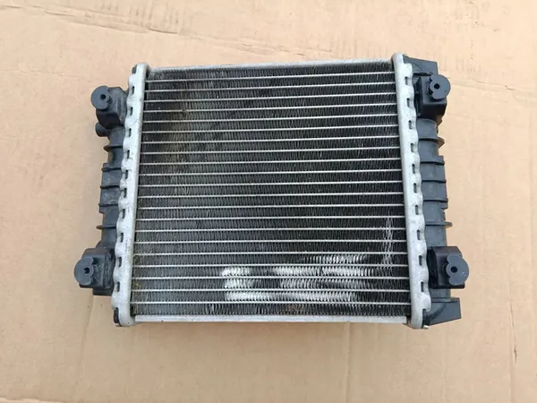 Radiador de agua adicional Skoda Superb VW ARTEON 2.0 TFSI OEM image 4