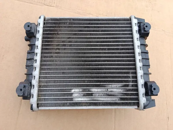Radiador de agua adicional Skoda Superb VW ARTEON 2.0 TFSI OEM image 5