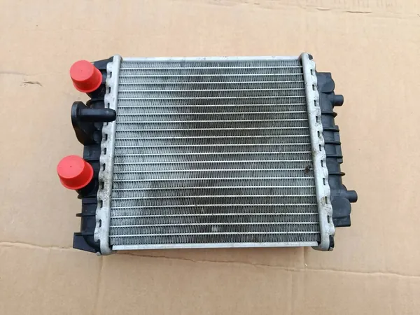 Radiador de agua adicional Skoda Superb VW ARTEON 2.0 TFSI OEM image 8