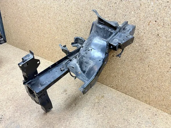 Saiote lateral esquerdo PEUGEOT RCZ OEM - Usado image 3