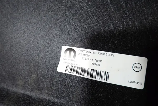 Jeep Avenger kofferbakplank OEM 7357910120 image 4