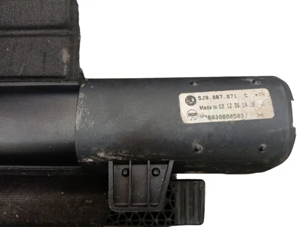 Skoda Fabia II Lift takakontin sälekaihdin OEM 5J9867871 image 3