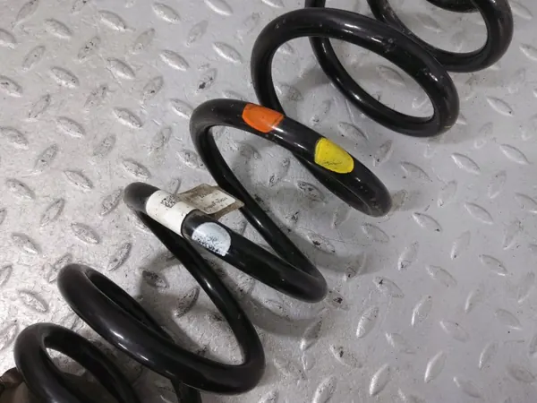 Kia OE Bakaxel Fjädrar OEM 55350-J7GA0 image 4