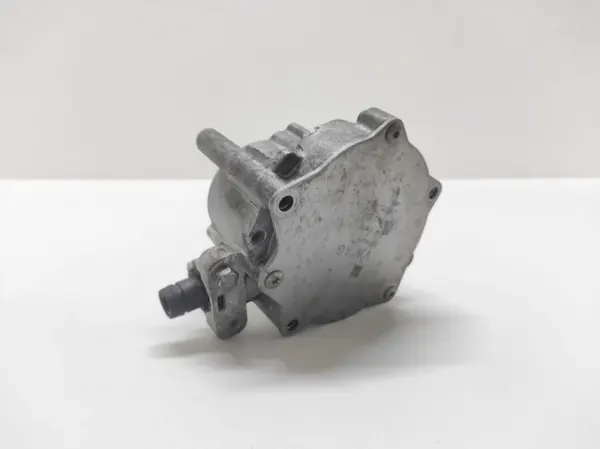 2009 Seat Altea XL Imupumppu 06J145100F image 3