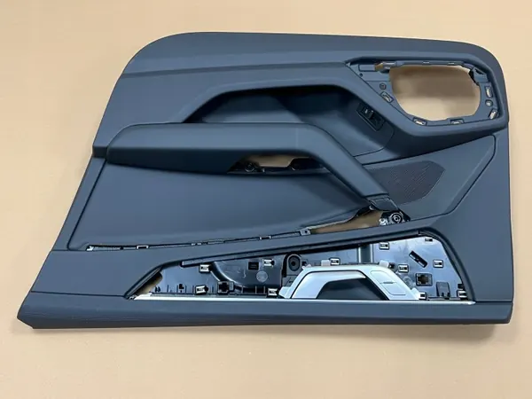 Audi A6 C8 Fram Höger Dörrpanel OEM 4K1867106A image 2