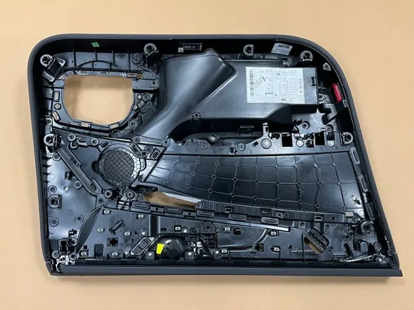 Audi A6 C8 Fram Höger Dörrpanel OEM 4K1867106A image 3