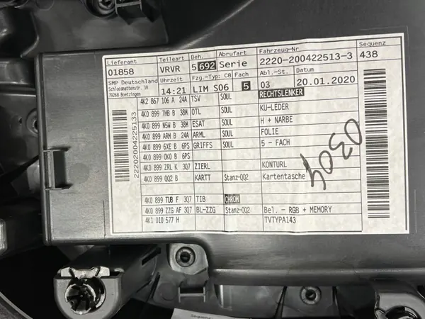 Audi A6 C8 Fram Höger Dörrpanel OEM 4K1867106A image 4