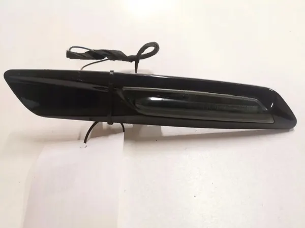 Clignotant d'aile gauche BMW 3 E90 OEM L001318 image 2