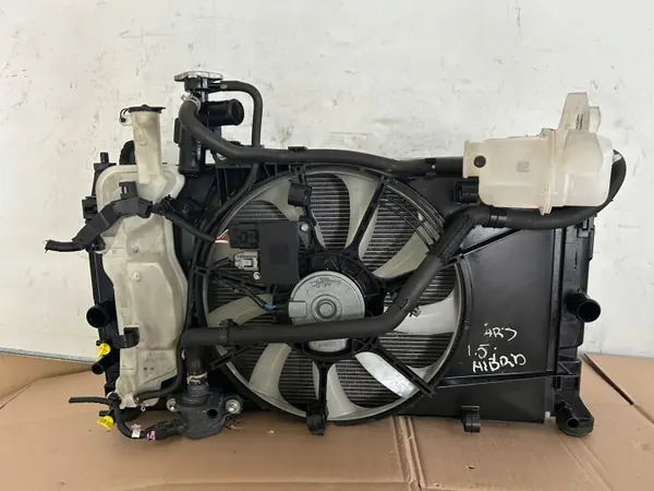 Kit Ventilador Radiador OEM 268000-5171 Toyota Yaris image 2