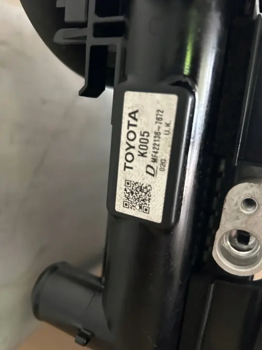 Kit Ventilador Radiador OEM 268000-5171 Toyota Yaris image 3