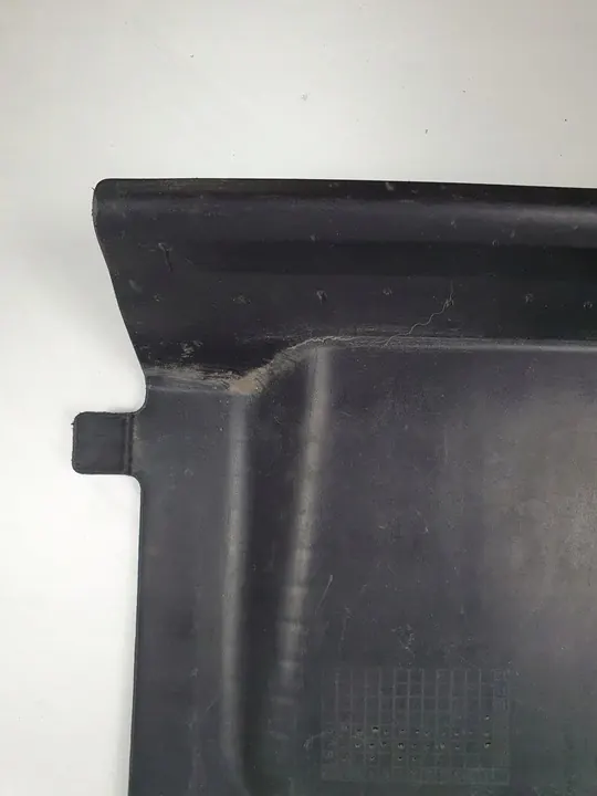 AUDI A4 B8 Underkörningsskydd Framsidan Vänster 8K0825201A image 6