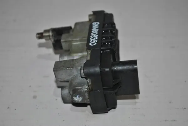Actionneur de Turbo Citroen C5 III 6NW009550 image 4