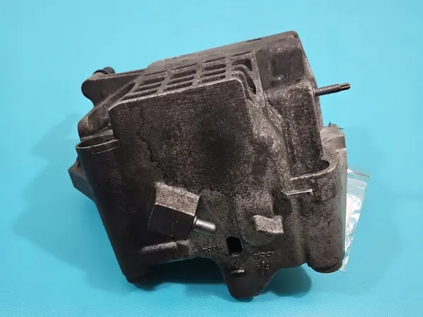 Polttoainesuodattimen kotelo Ford Mondeo MK5 2.0 TDCI image 7