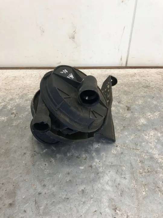 Pompe à air secondaire OEM 8E0906613B pour Audi A4 B6 image 2